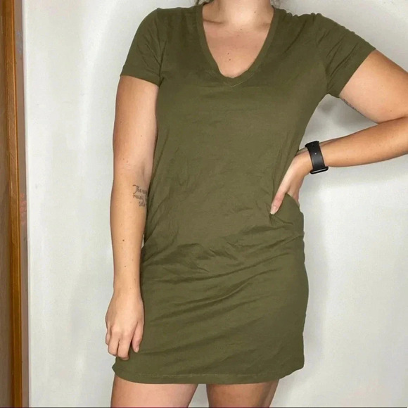 Madewell Olive Green V-Neck T-Shirt Dress - Picture 1 of 3